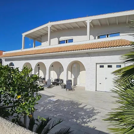 Anny Fronte Mare Casa de Férias Avola
