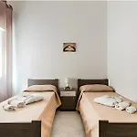 펜션 Anny Fronte Mare 아볼라